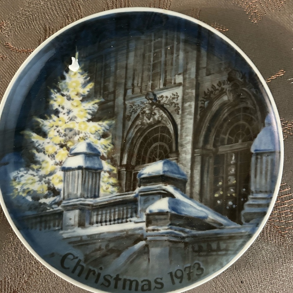 Eschenbach Castle of Nymphenburg collectors plate
